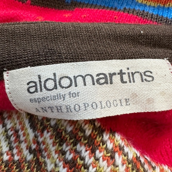 Colorful Patterned Cardigan - Picture 4 of 5